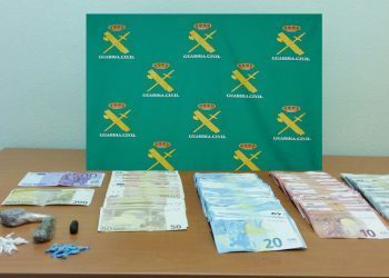 Ingresan en prisión dos hermanos acusados de vender droga en A Guarda