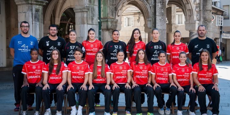 El mejor derbi de la historia se disputa en A Sangriña