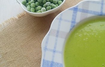 Crema de guisantes con hierbabuena