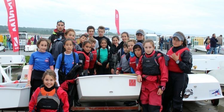 La Semana del Atlántico muestra su fuerza en Viana con regatistas de seis países