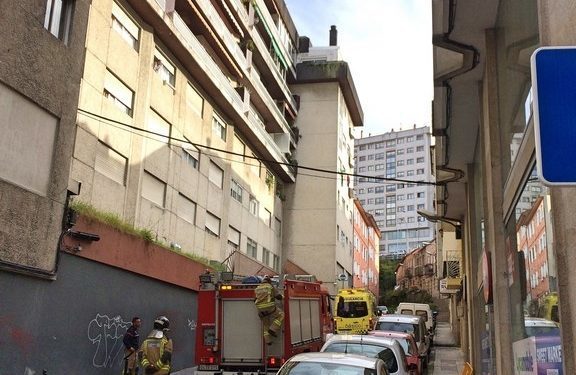 Rescatado un octogenario en su domicilio de Vigo
