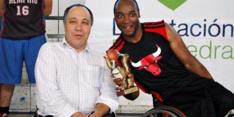 Vigo honra la memoria de Pablo Beiro en un día festivo muy deportivo