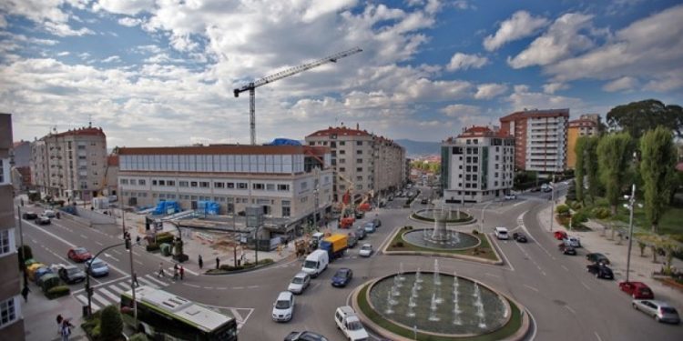 Un joven con un brote psicótico ataca con un hacha a varios vecinos en Vigo
