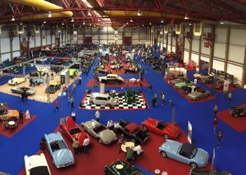 Oporto acoge la mayor feria de automóviles clásicos y de época de la Península