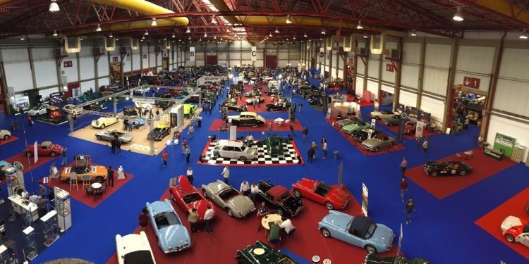 Oporto acoge la mayor feria de automóviles clásicos y de época de la Península