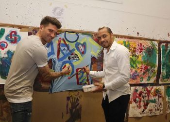 El toque más solidario de Marcelo Díaz y Carles Planas