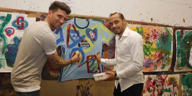 El toque más solidario de Marcelo Díaz y Carles Planas