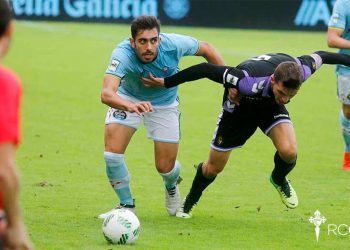 Borja Iglesias prolonga la fiesta en Barreiro