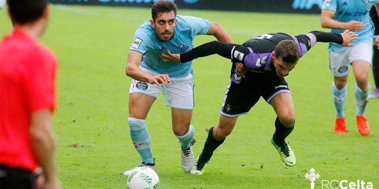 Borja Iglesias prolonga la fiesta en Barreiro