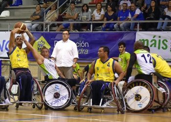 El Amfiv se estrena en casa con victoria