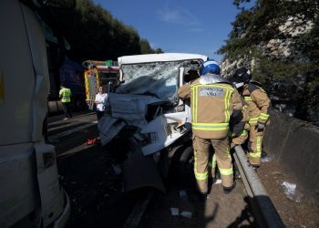 Bomberos de Galicia denuncian que el 112 ya no coordina: “Desde Fandicosta solo avisa para que nos arreglemos nosotros”