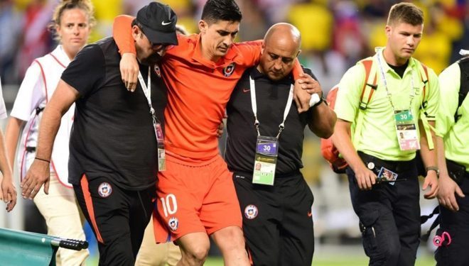 Una nueva víctima de la maldición chilena: Tucu Hernández, seria duda para el derbi