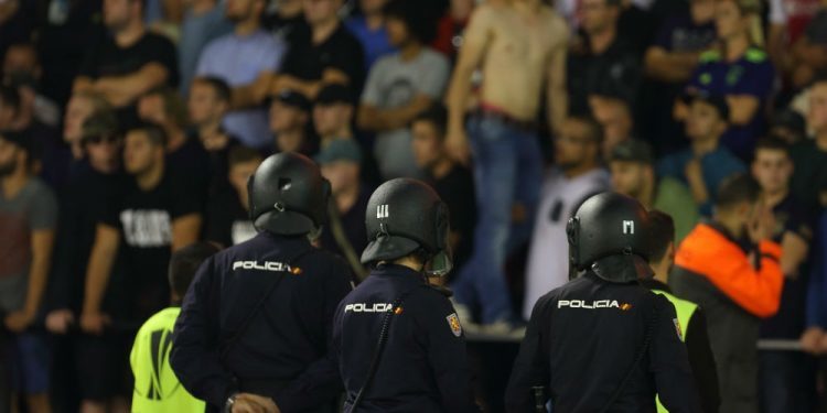 El millar de aficionados belgas se ubicará en Río tras el experimento fallido ante el Ajax