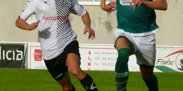 El Coruxo vuelve a remontar en O Vao y mira hacia arriba