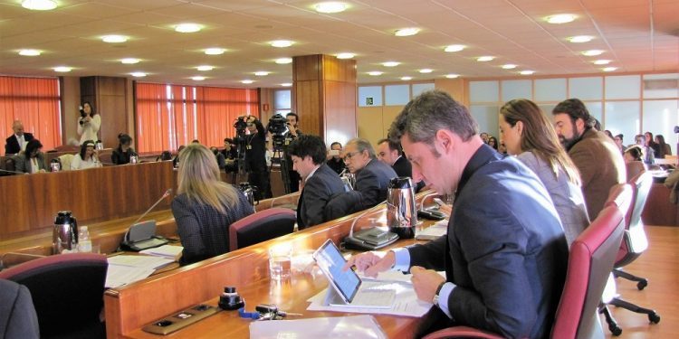 Alameda y Montero Ríos se quedan sin protección contra el botellón