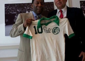 ‘Alén do Cosmos’, a incrible historia do vigués Formoso, estréase este xoves