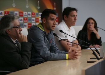 Con todo el arsenal… salvo Orellana: «No está cómodo, tiene dolores»