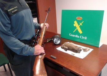 Localizados tres furtivos cazando por la noche en Cobres