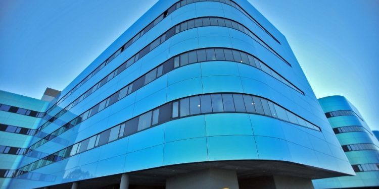 Trasladada al hospital una niña de 13 años con intoxicación etílica