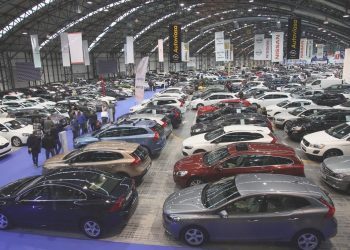 El Salón CarOutlet vende más de 300 coches y recibe a 15.000 personas