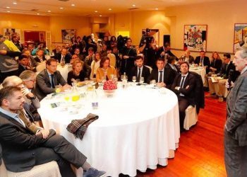 «Estoy totalmente alineado con la posición de Mouriño»