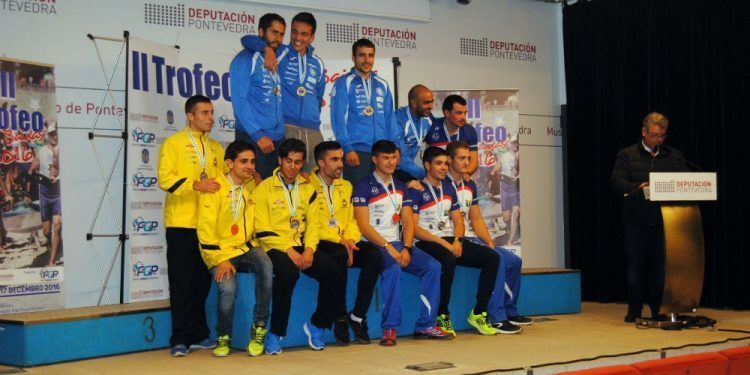 El Club de Mar Ría de Aldán se llevó el Trofeo Rías Baixas