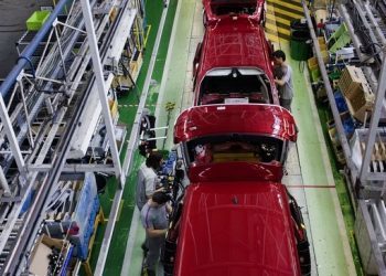 PSA produce 555.000 vehículos en Vigo, Madrid y Portugal en 2016