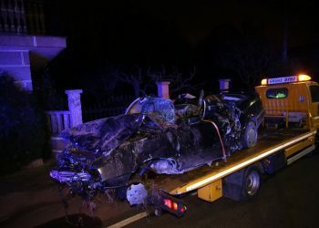Dos jóvenes de 20 años mueren en un accidente en Monterrei