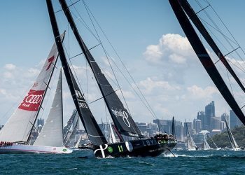 La Sydney-Hobart, a ritmo de récord tras la espectacular salida