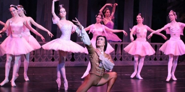 El ballet nacional ruso interpreta «La bella durmiente» en Vigo
