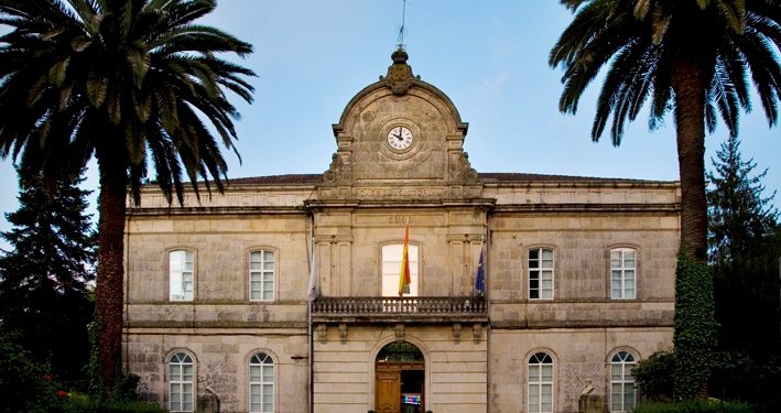 Ponteareas convoca oposicións para administrativo e aproba outras dúas OPEs