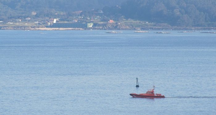Rescatados en buen estado cuatro buzos en la Ría de Vigo