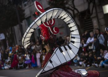 El desfile de comparsas del Entroido vigués repartirá más de 20.000 euros en premios