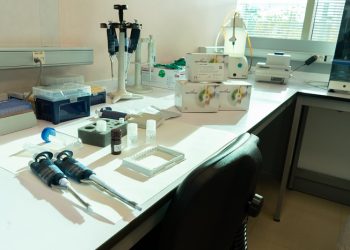 La viguesa PharmaMar prepara un kit para detectar el nuevo coronavirus de Wuhan