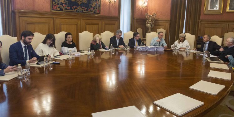 A Deputación de Pontevedra impulsa 130 contratos de traballo en dez vilas da provincia