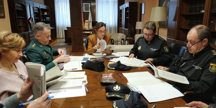 A Policía Local de Tui só traballará polas noites un día á semana