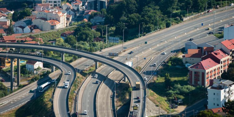 Denuncian ante la Comisión Europea las prórrogas de la concesión de la AP9