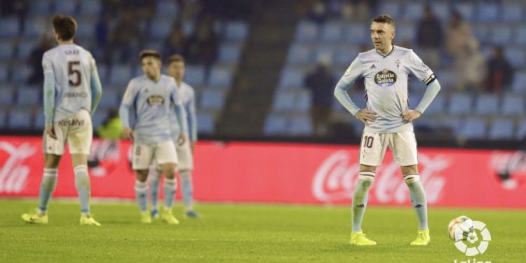 El Celta sale por fin del descenso pese a tirar otra vez por la borda su botín