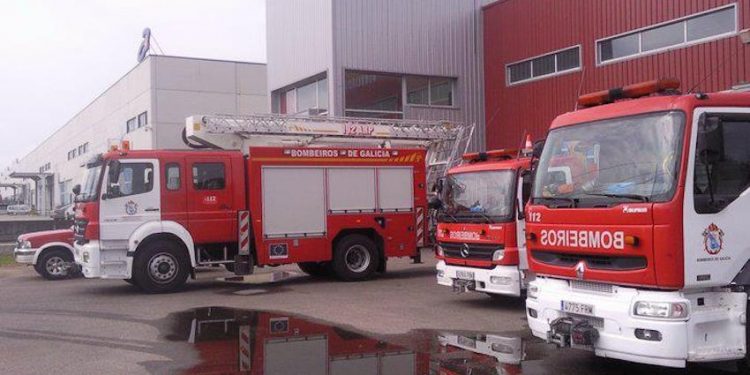 Desalojan un edificio de Mondariz a causa de un incendio en el garaje