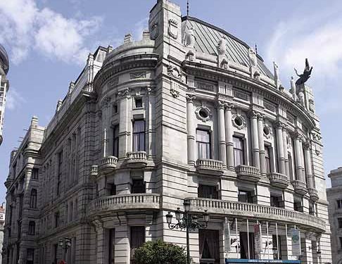 Más de 4.000 escolares aprenden inglés en Vigo con una versión moderna de ‘Alicia en el País de las Maravillas’