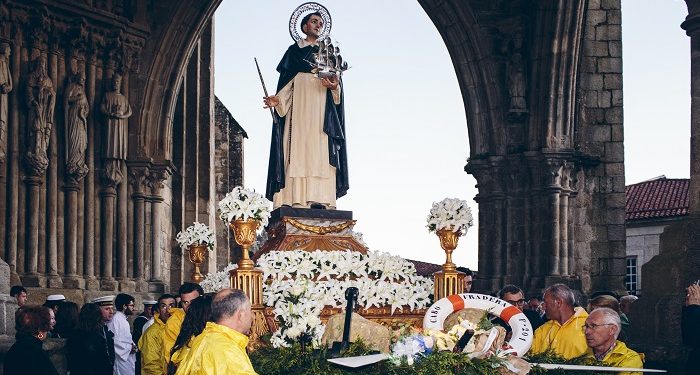 Tui ofrece 700€ ao cartel gañador de San Telmo