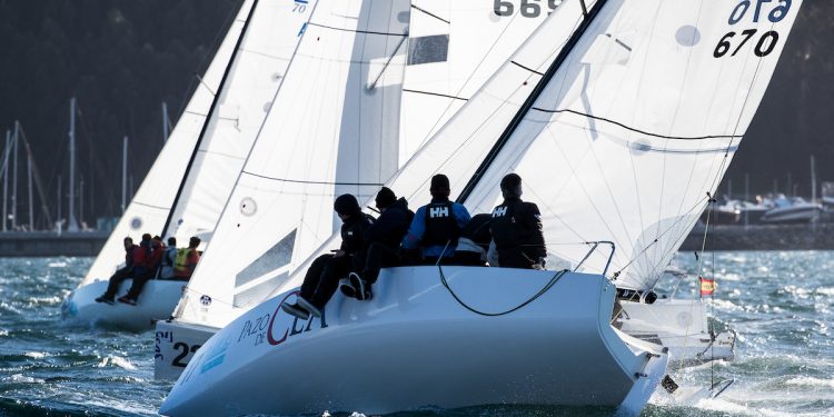 Luis Bugallo y su «Marnatura 1» ganan la última cita de los J70