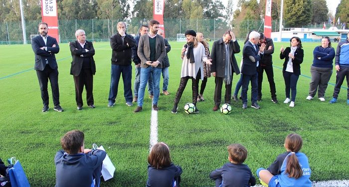 Abre o renovado campo de fútbol de As Relfas en Sárdoma