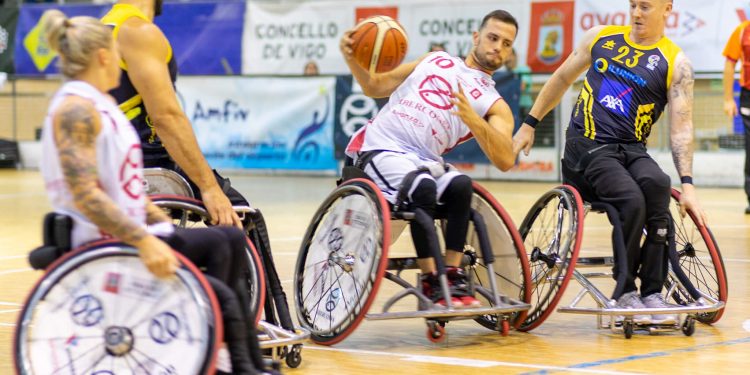 Iberconsa firma una histórica remontada y derrota al imbatido Ilunion