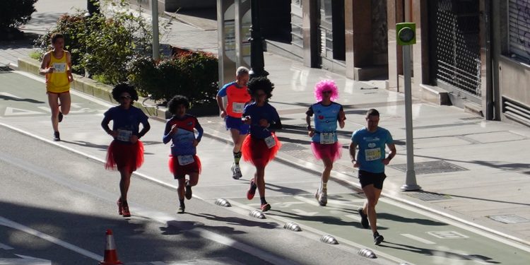 Deporte y buen humor en el 23F