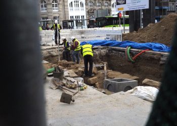 La muralla de Vigo permanece escondida