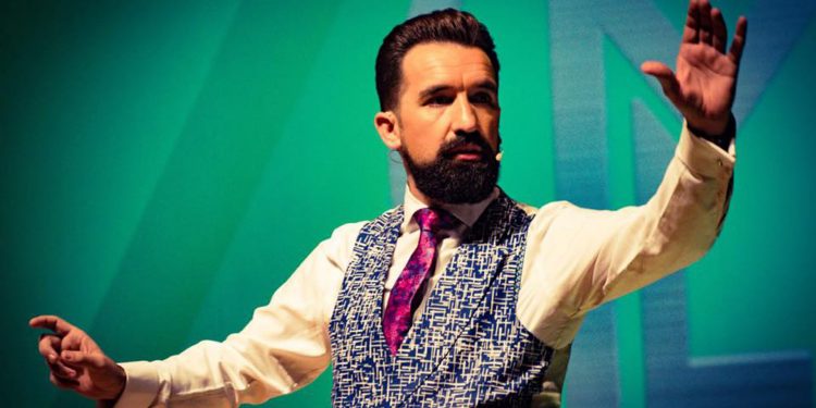 Miguel Lago trae a Vigo dos funciones de su nuevo espectáculo, ‘Todo al negro’