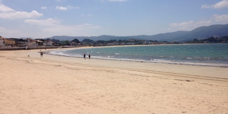 Nigrán soluciona a falta de socorristas nas súas praias