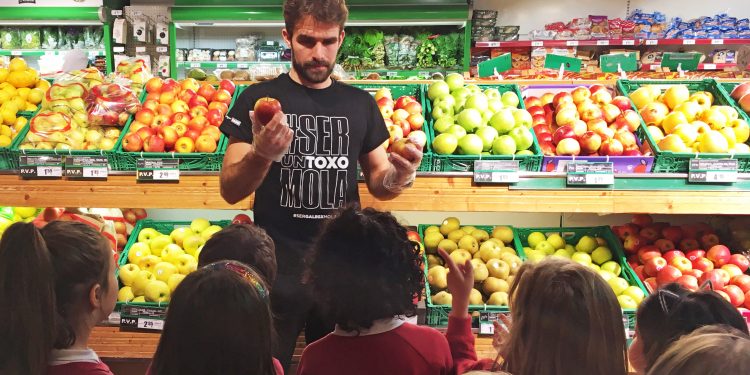 Más de 1.200 escolares de Vigo participan en un programa de hábitos saludables