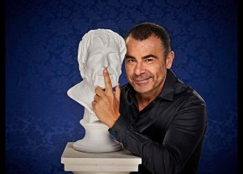 Jorge Javier Vázquez se sube al escenario en Vigo por partida doble